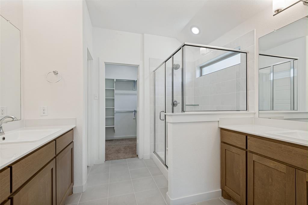 1806 Balfour Bend Property Photo 6