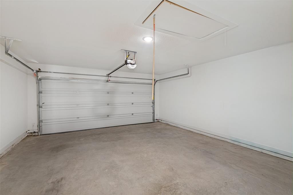 1806 Balfour Bend Property Photo 11