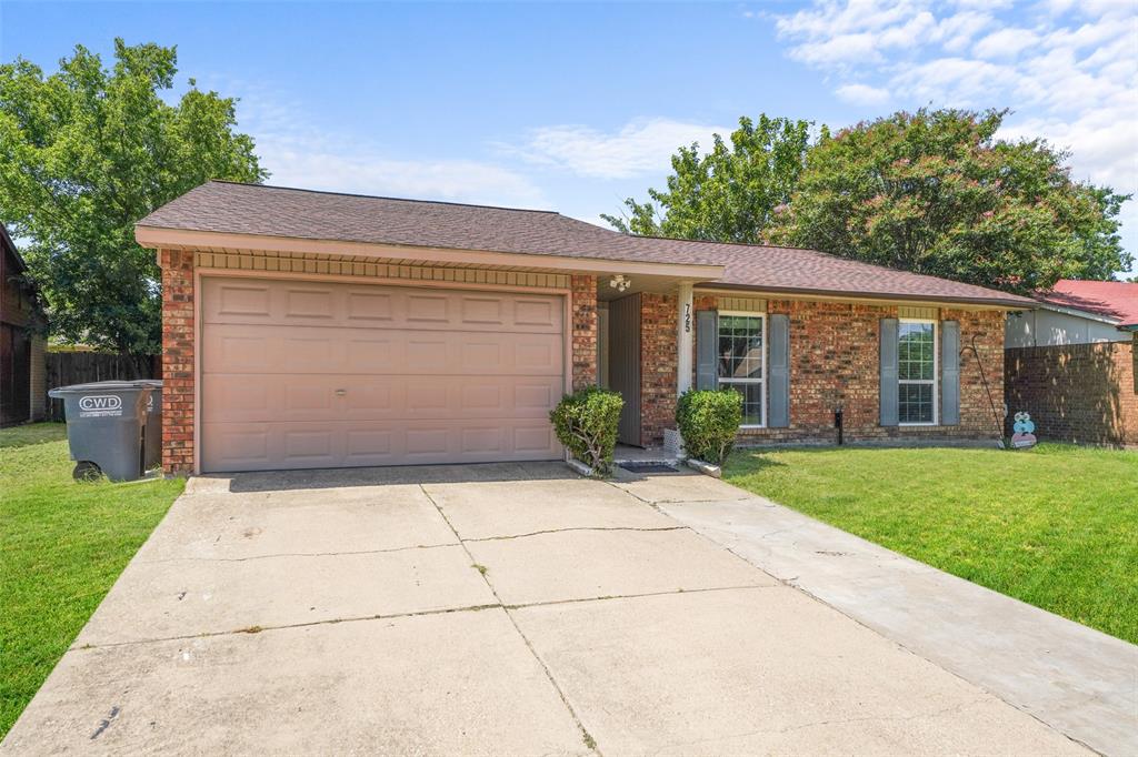 725 Valley View Drive Property Photo 5