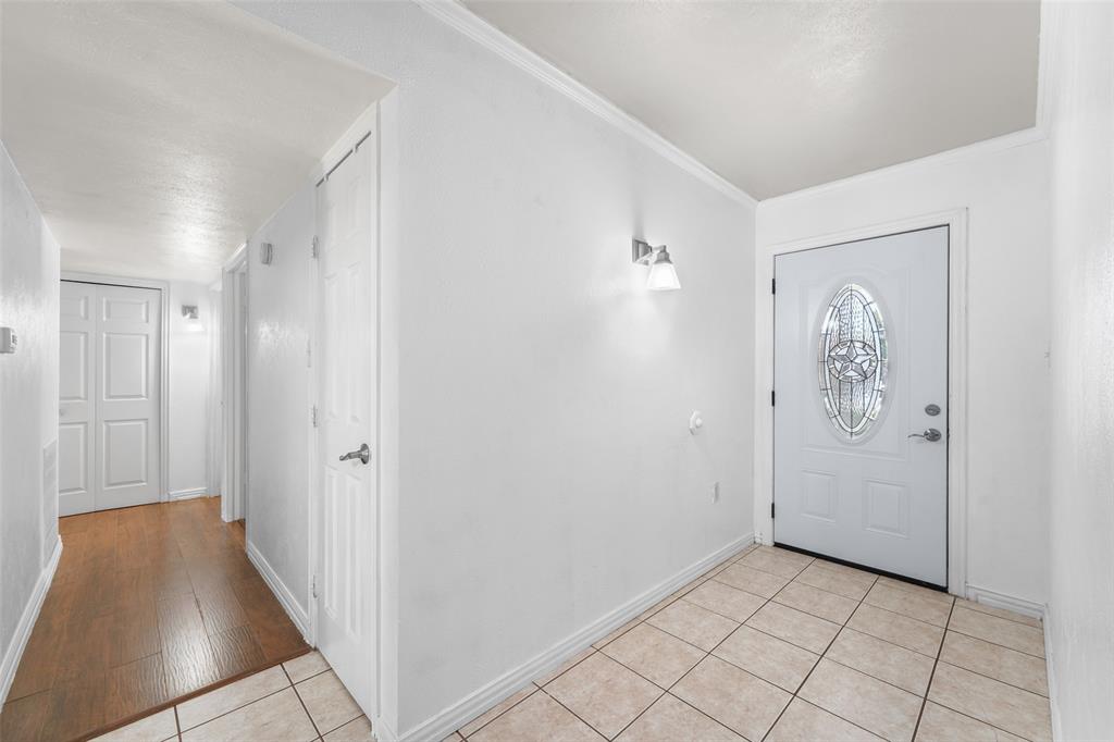 725 Valley View Drive Property Photo 20