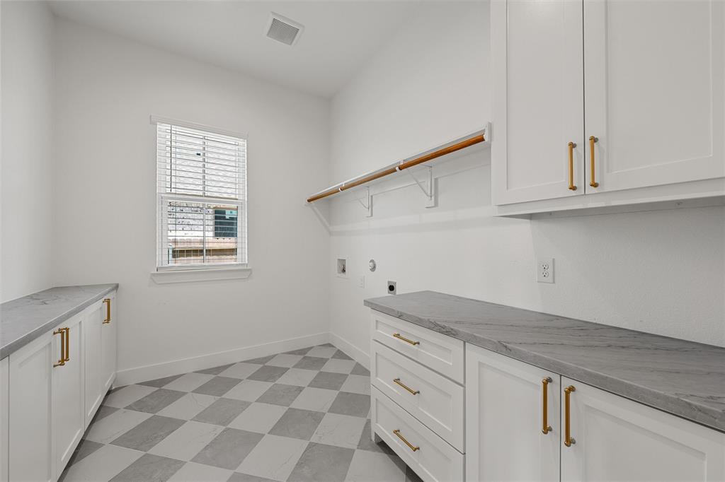 1333 Tahonta Drive Property Photo 15
