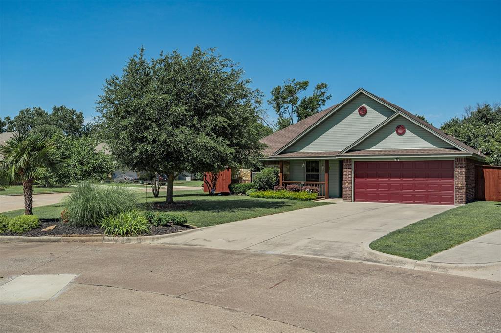 1221 Eagle Lake Drive Property Photo 4