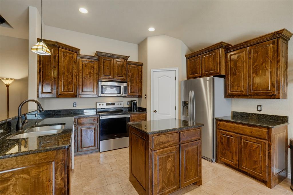 1221 Eagle Lake Drive Property Photo 5