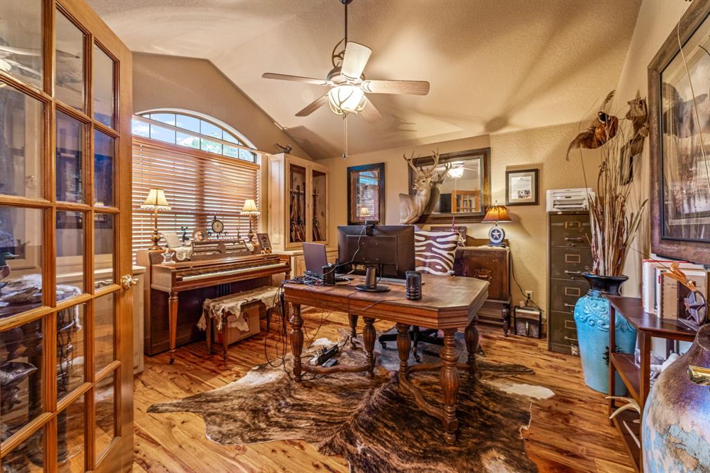 475 Magic Valley Property Photo 11