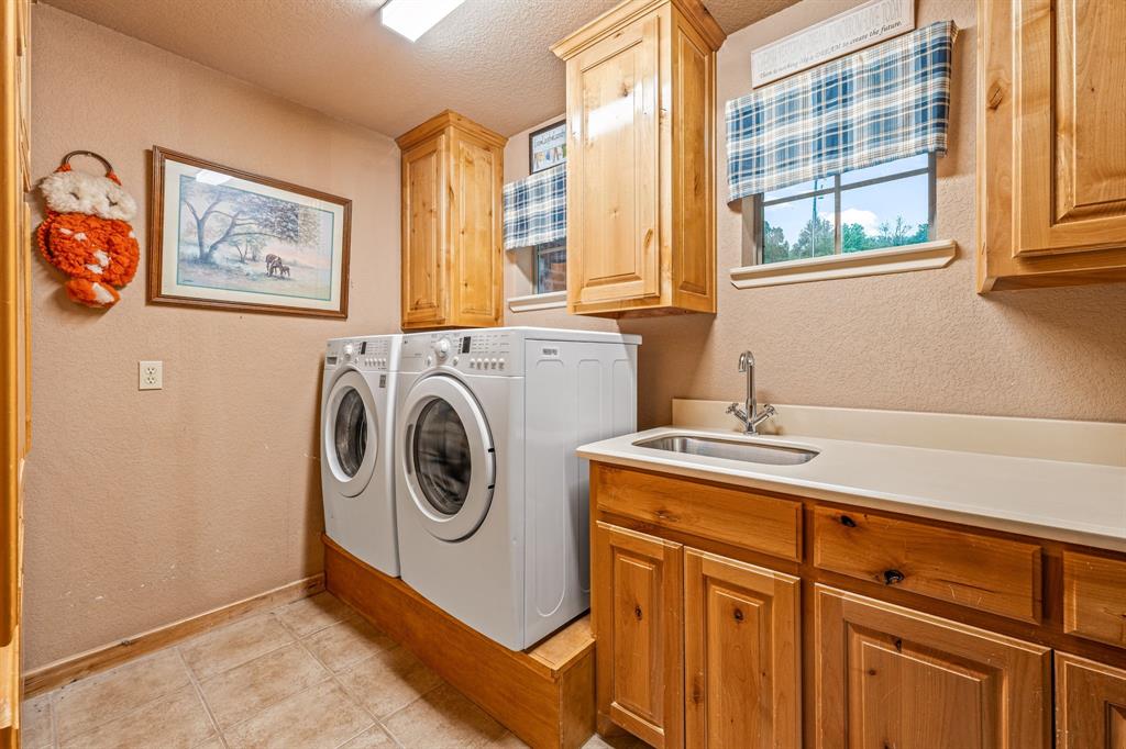 475 Magic Valley Property Photo 17
