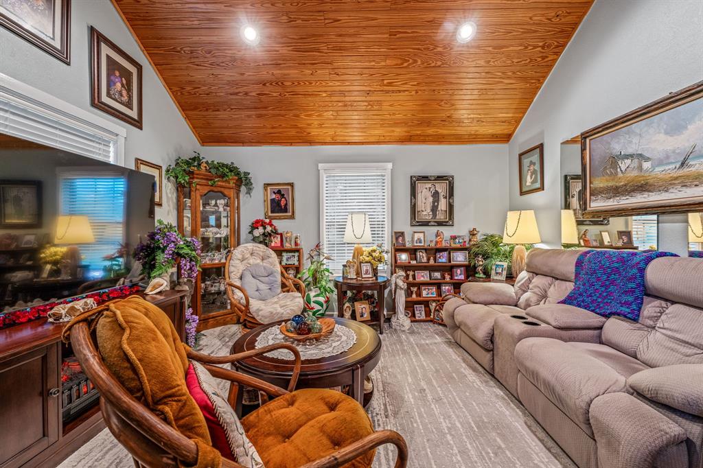 475 Magic Valley Property Photo 32