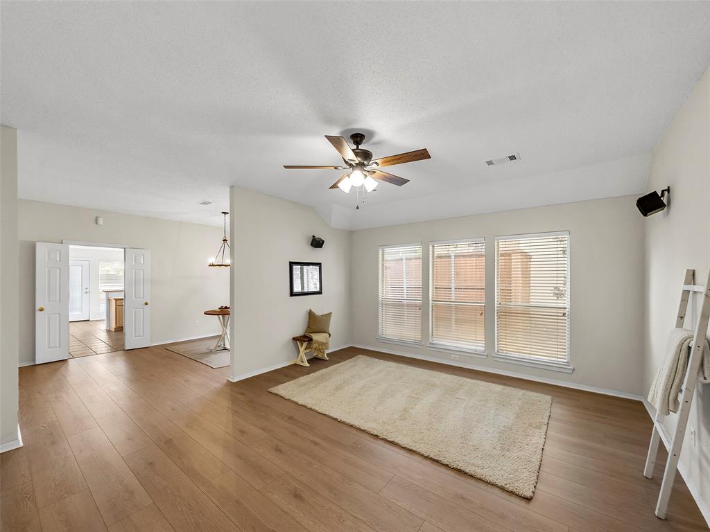 1108 Creekstone Drive Property Photo 6