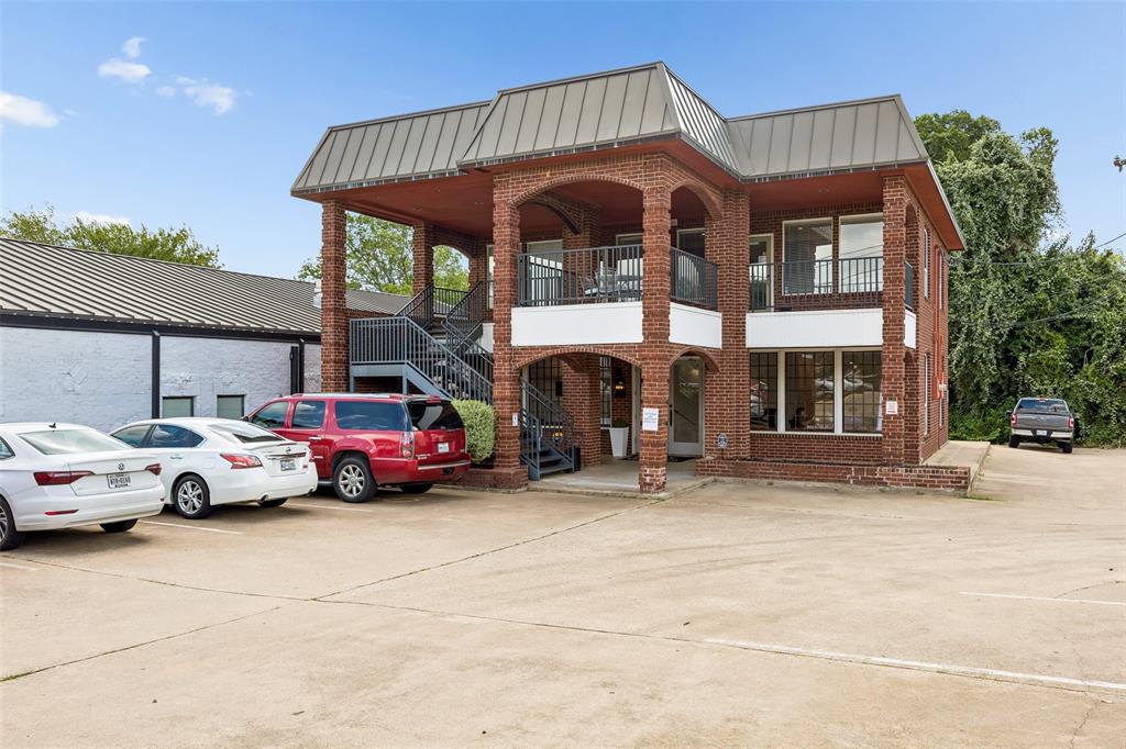 5013 Colleyville Boulevard Property Photo 1