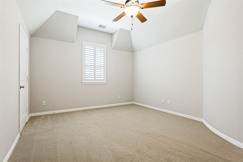 1312 Thornwood Drive Property Photo 24