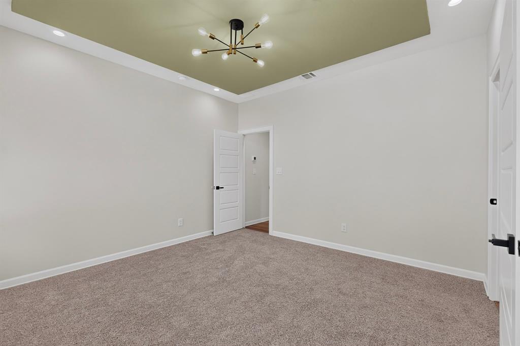 745 W Marshall Property Photo 19