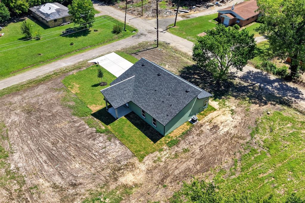745 W Marshall Property Photo 36