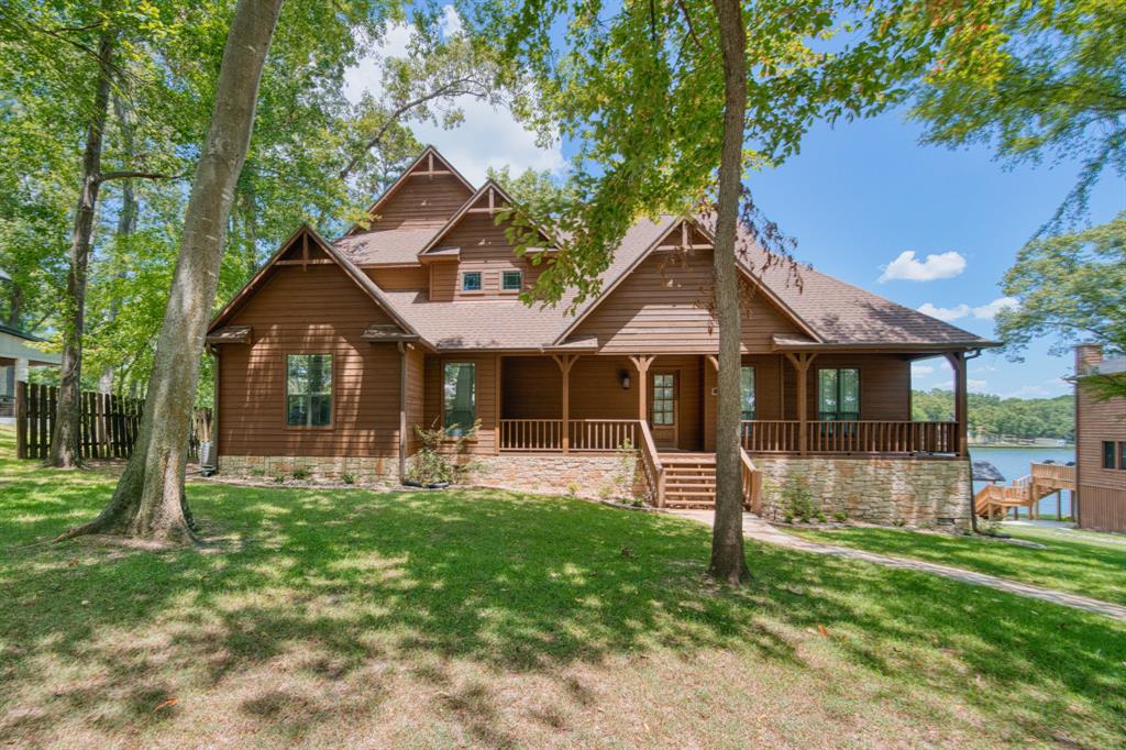 811 King Leonard Court Property Photo 1