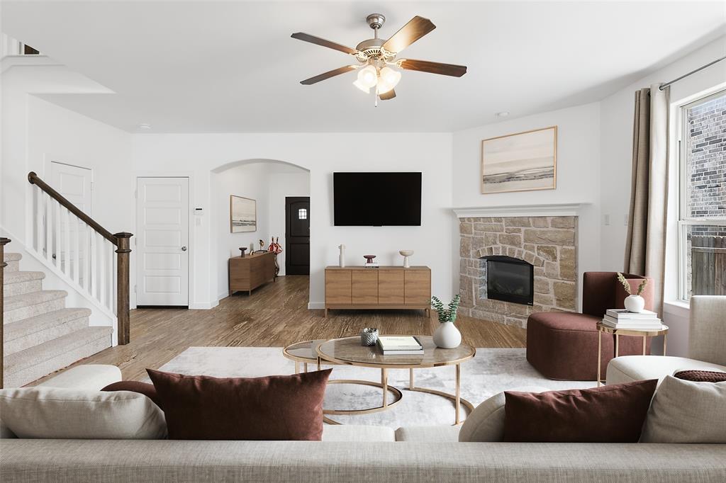 533 Yosemite Park Property Photo 7