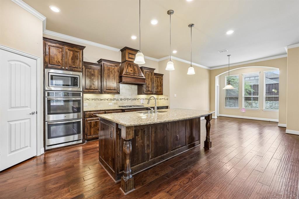 2721 Driftwood Creek Trail Property Photo 9