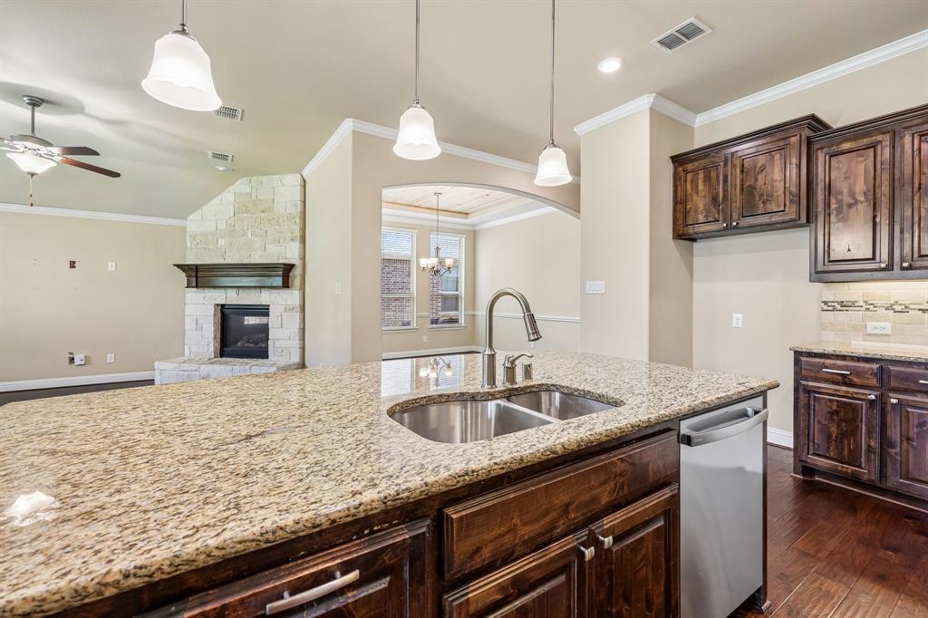 2721 Driftwood Creek Trail Property Photo 11