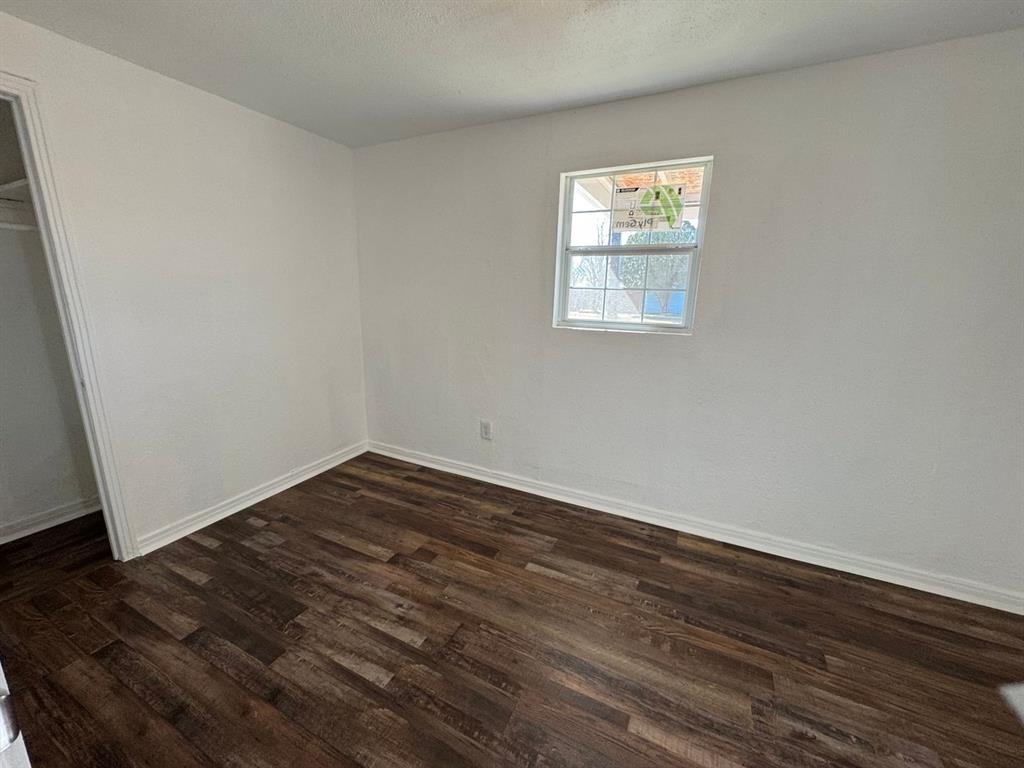 2918 Duke St Property Photo 4