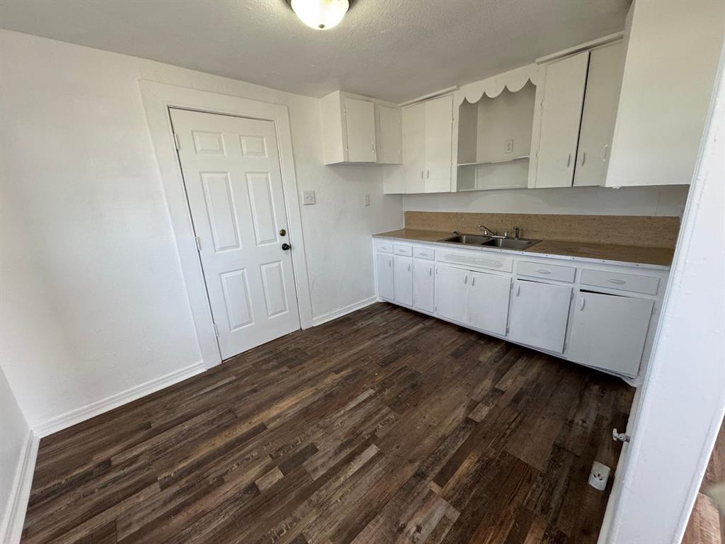 2918 Duke St Property Photo 5
