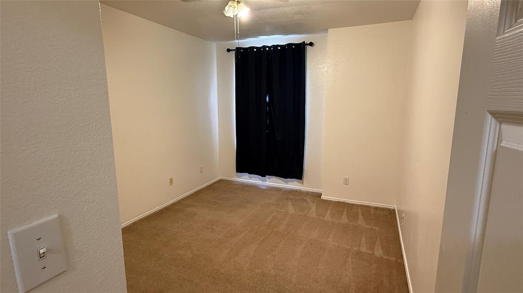 10502 Augusta Lane Property Photo 13