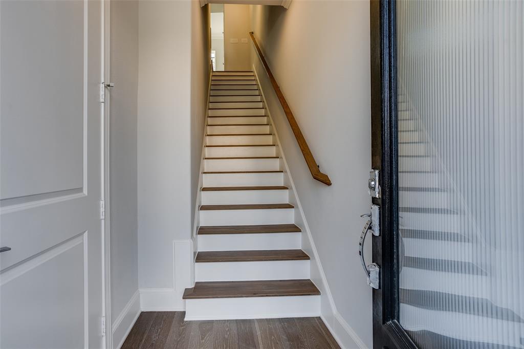 639 Baugh Drive Property Photo 3
