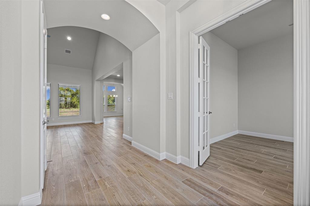 157 Lila Lake Drive Property Photo 4