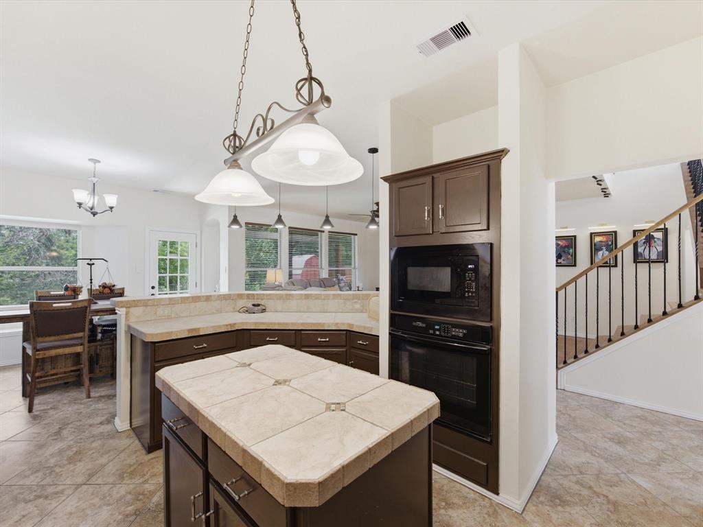 4008 Falcon Ridge Drive Property Photo 11