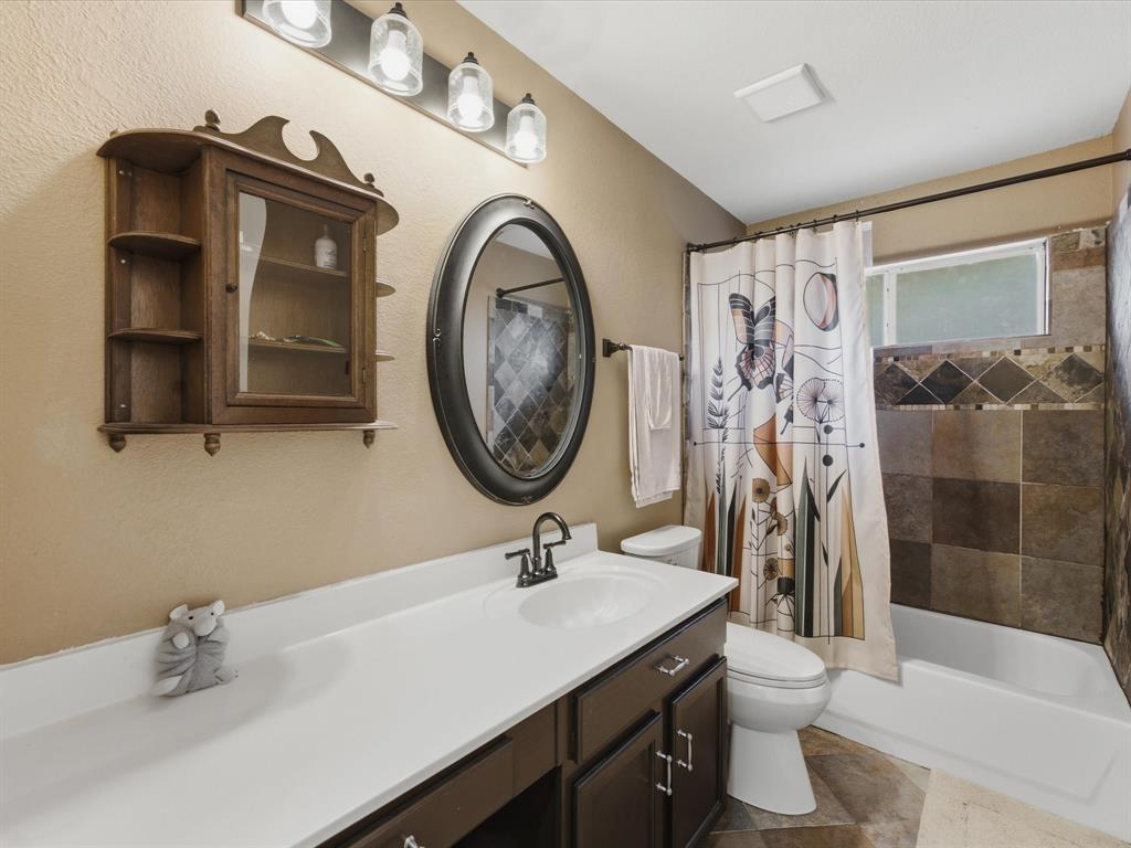 4008 Falcon Ridge Drive Property Photo 32