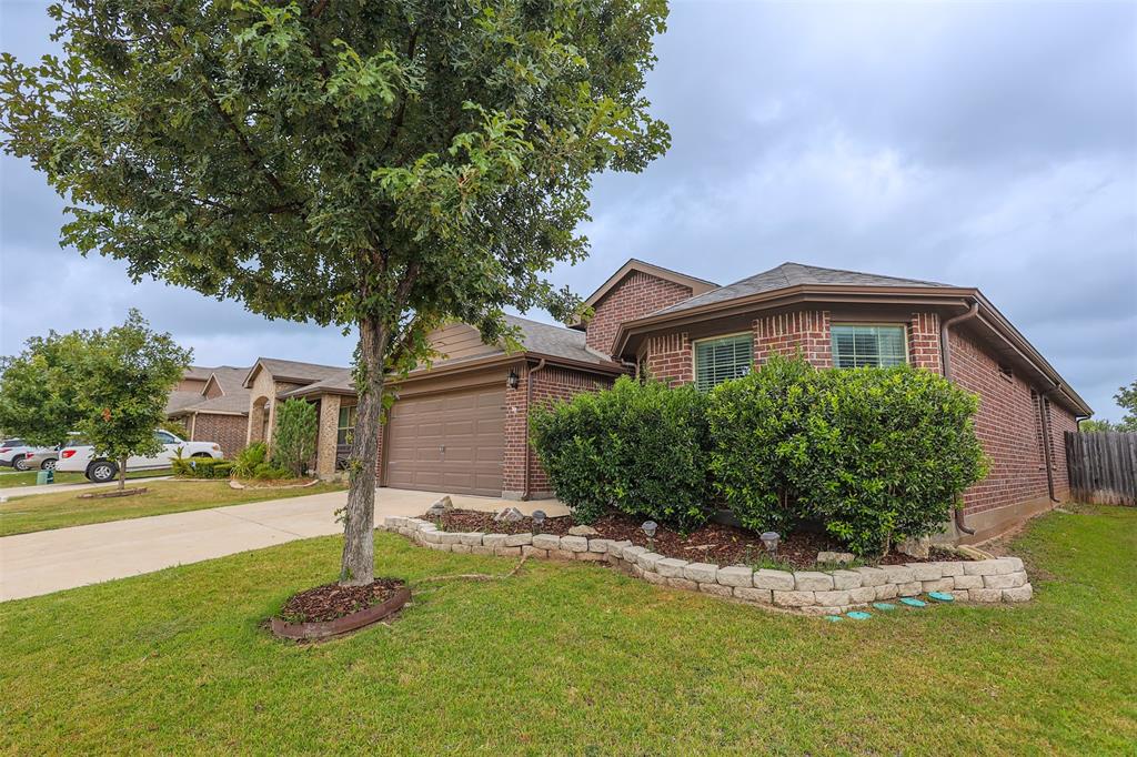 624 River Rock Drive Property Photo 2