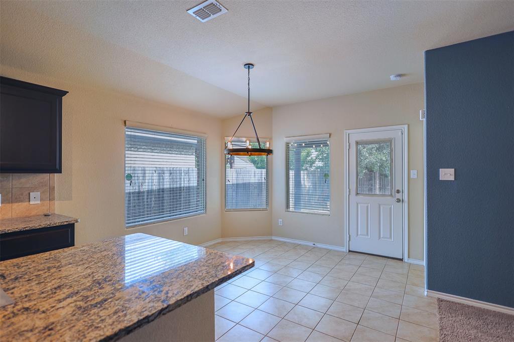624 River Rock Drive Property Photo 13