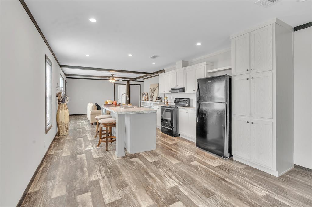 817 Thicket Trail Property Photo 8