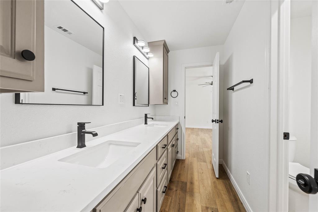 1903 S 11th Street Property Photo 33