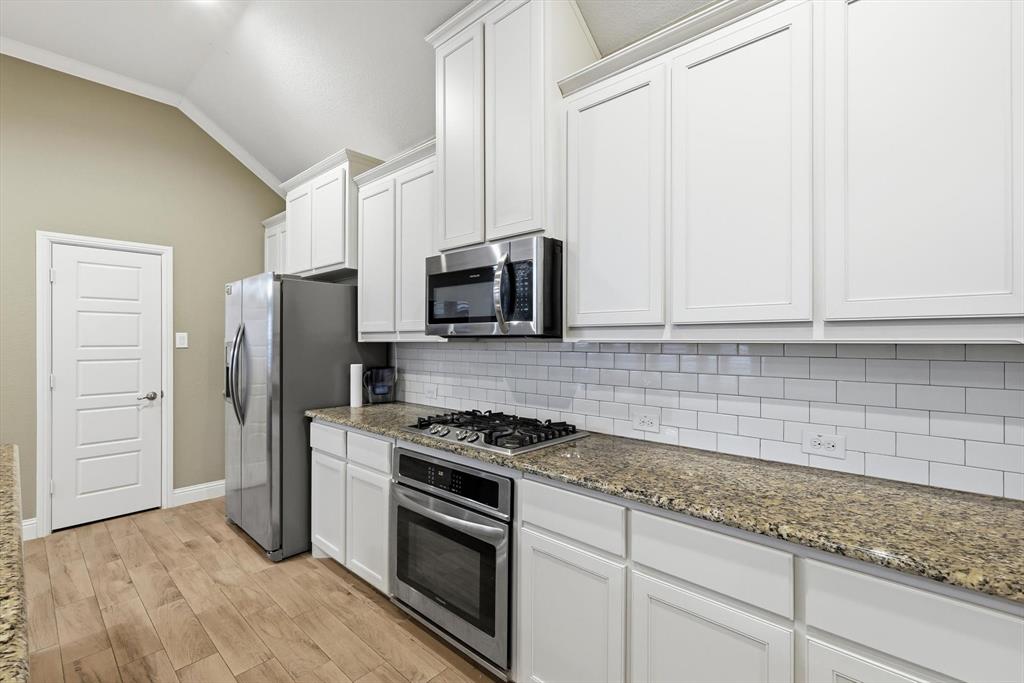 904 10th Street Property Photo 10