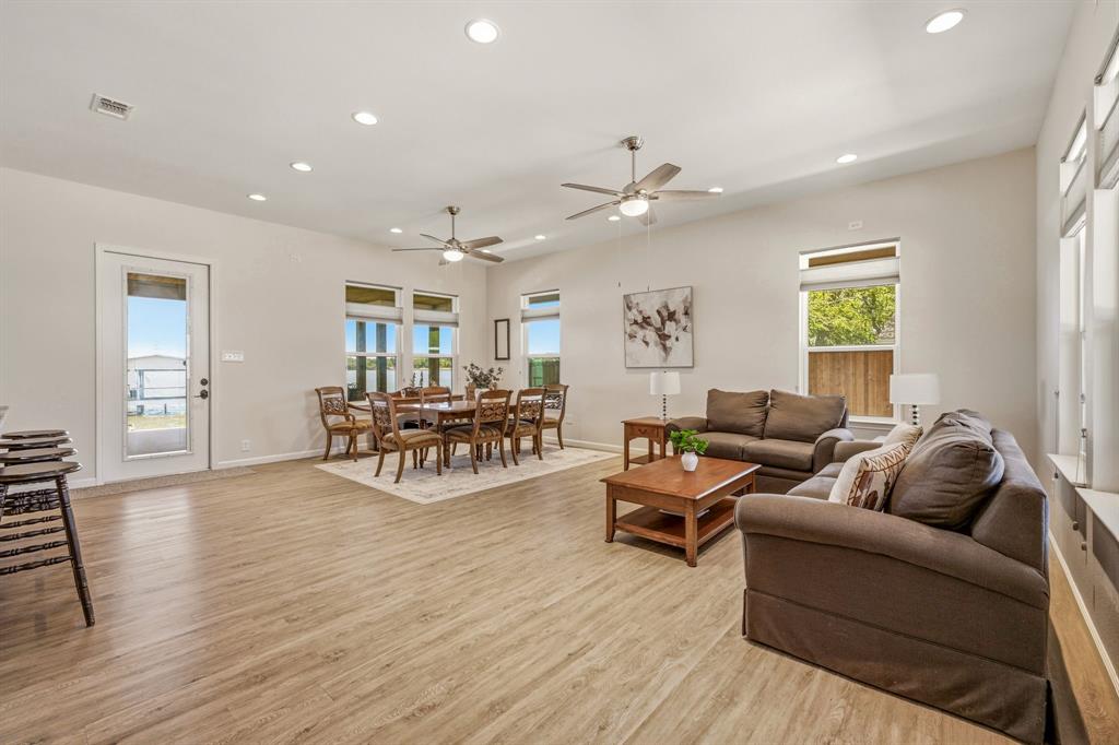 4323 Basswood Court Property Photo 6