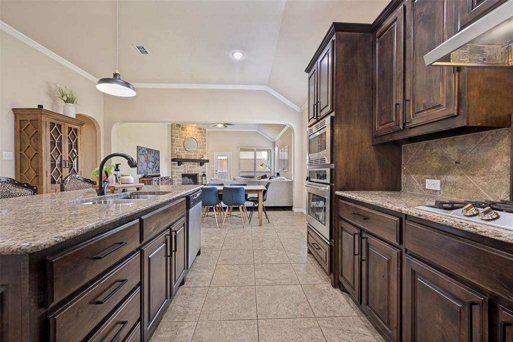 210 Derby Lane Property Photo 18
