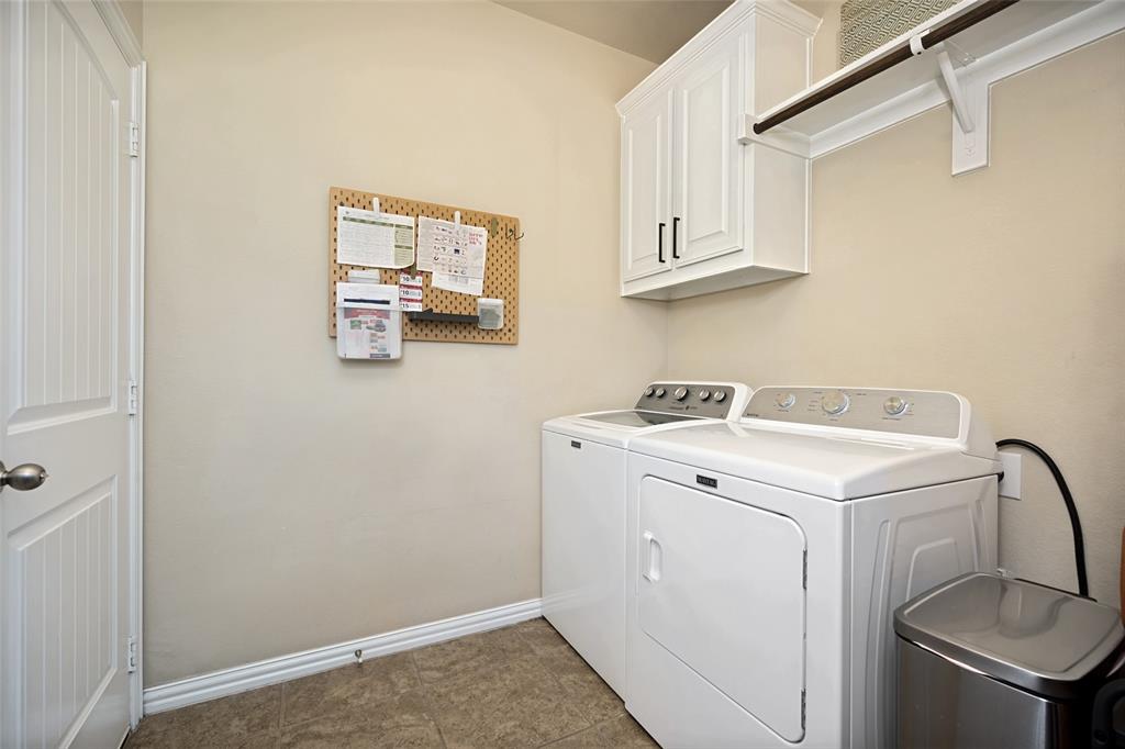 210 Derby Lane Property Photo 28