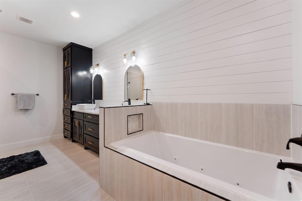 3790 Bridle Bend Property Photo 25