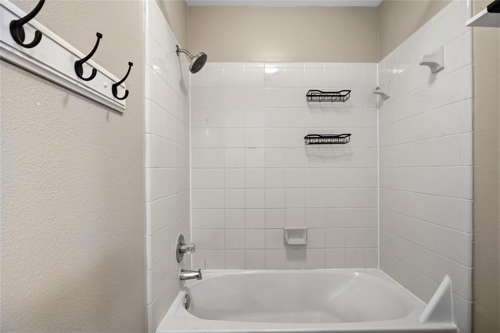 2621 Taylor Boulevard Property Photo 20