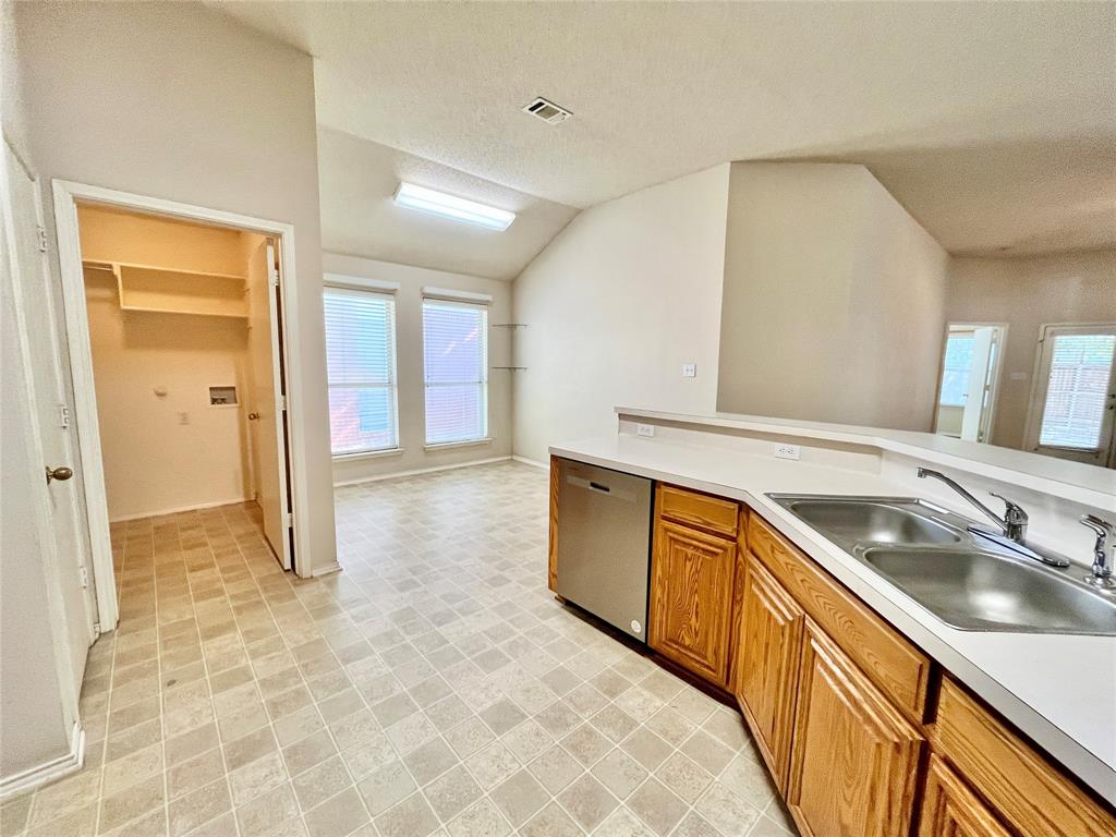 8055 Raleigh Drive Property Photo 15