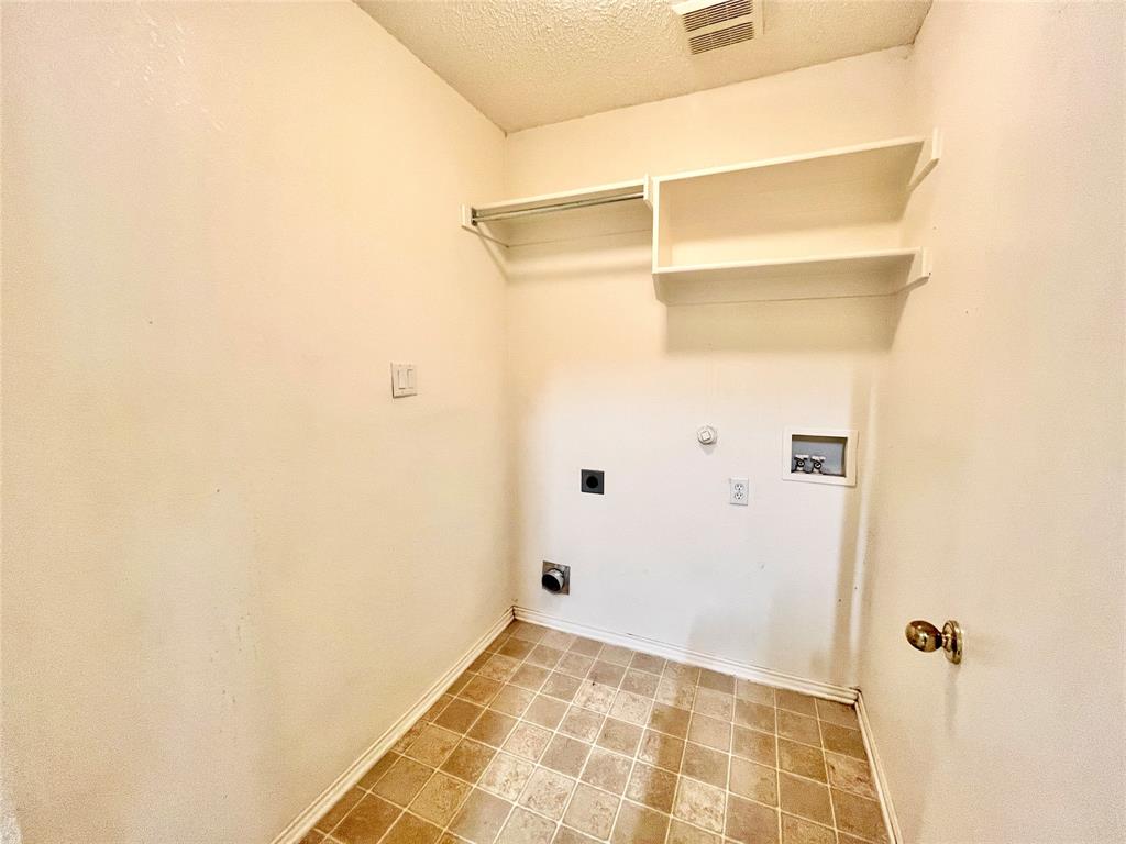 8055 Raleigh Drive Property Photo 17