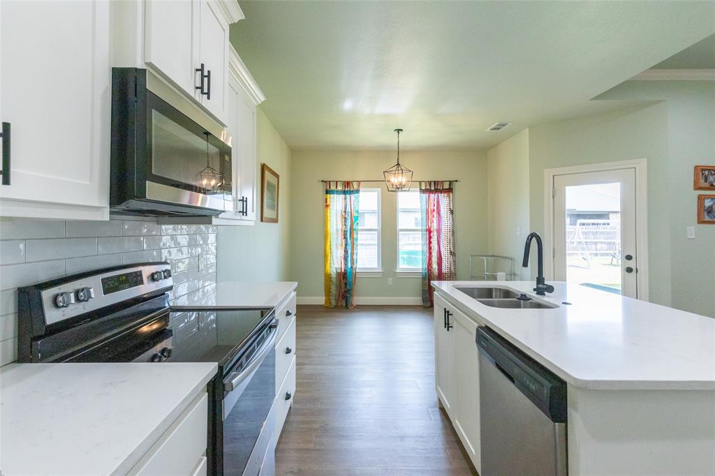 220 Moon Beam Path Property Photo 9