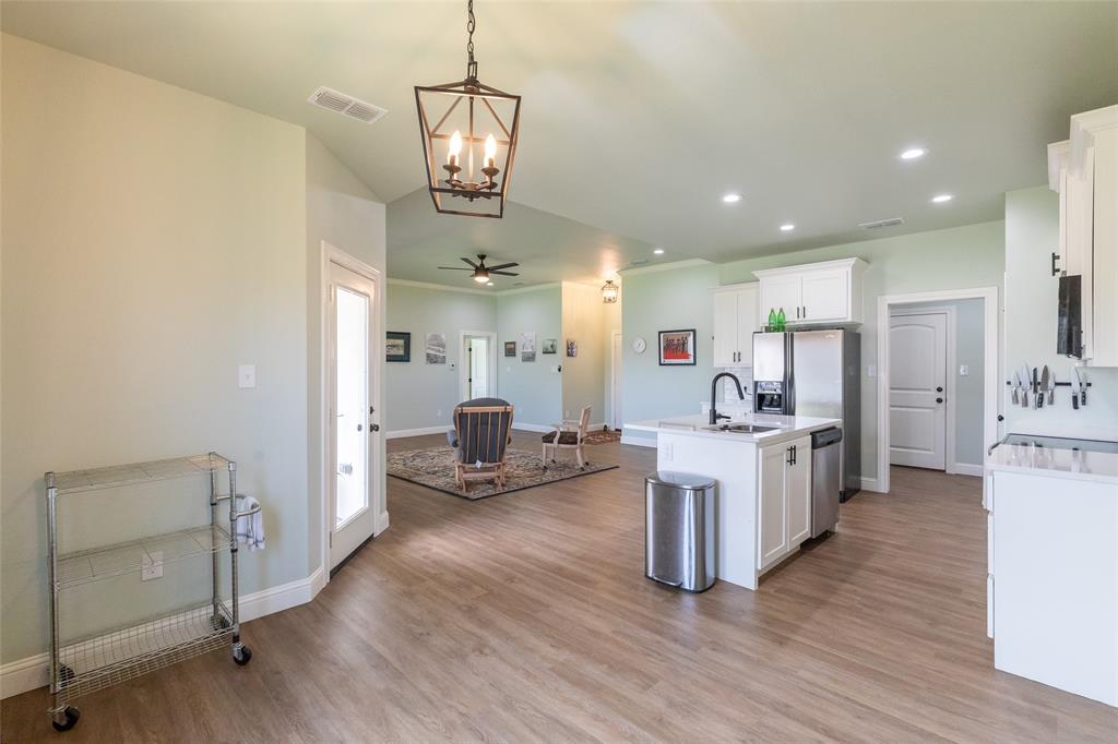 220 Moon Beam Path Property Photo 11