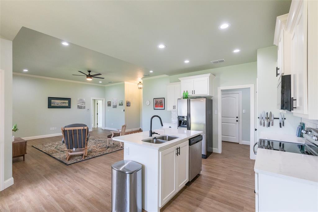 220 Moon Beam Path Property Photo 12