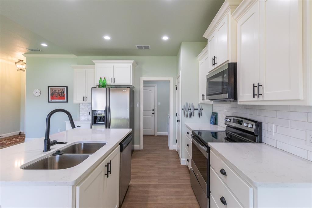 220 Moon Beam Path Property Photo 13