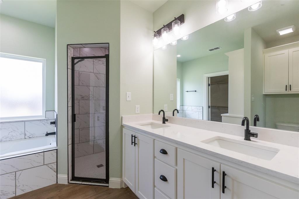 220 Moon Beam Path Property Photo 19
