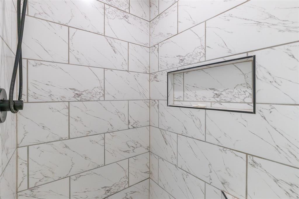 220 Moon Beam Path Property Photo 23