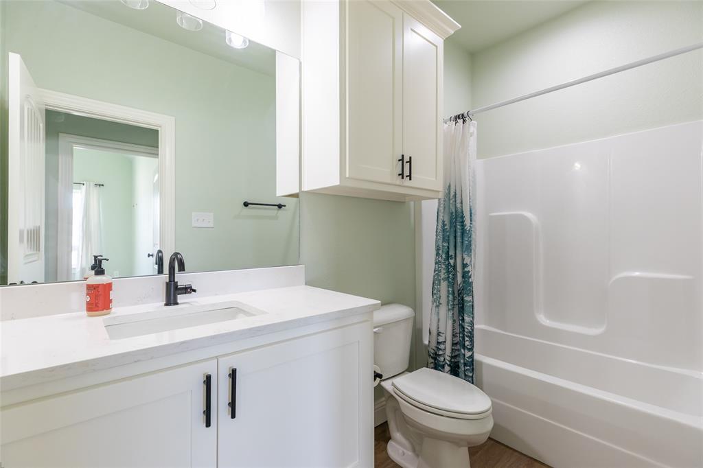 220 Moon Beam Path Property Photo 31