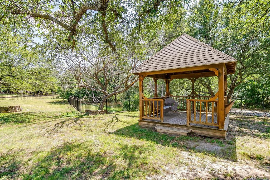 9549 Dickson Road Property Photo 39