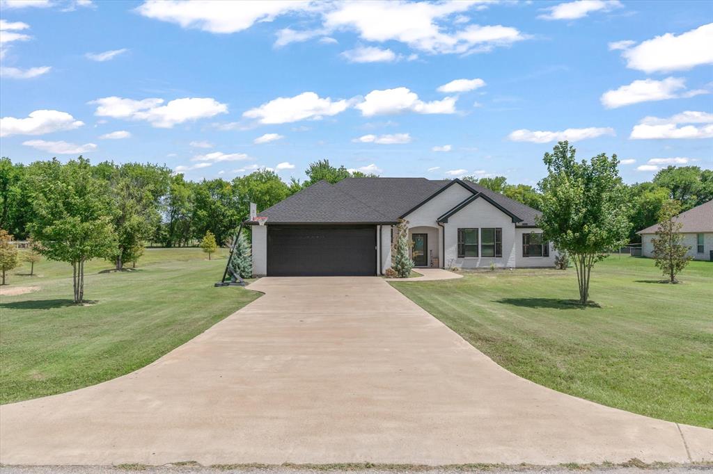 179 Private Road 8641 Property Photo 3