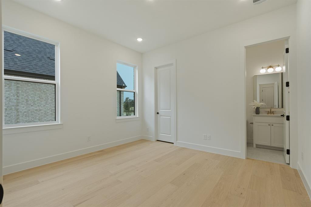 4740 Zelder Street Property Photo 27