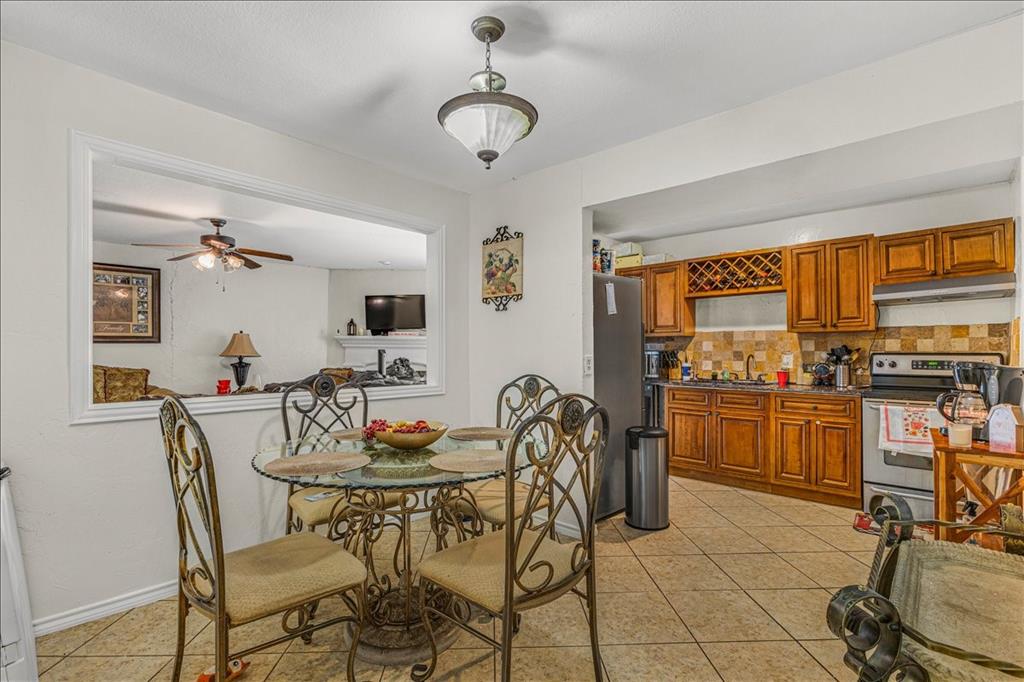 3423 Hickory Hill Drive Property Photo 10