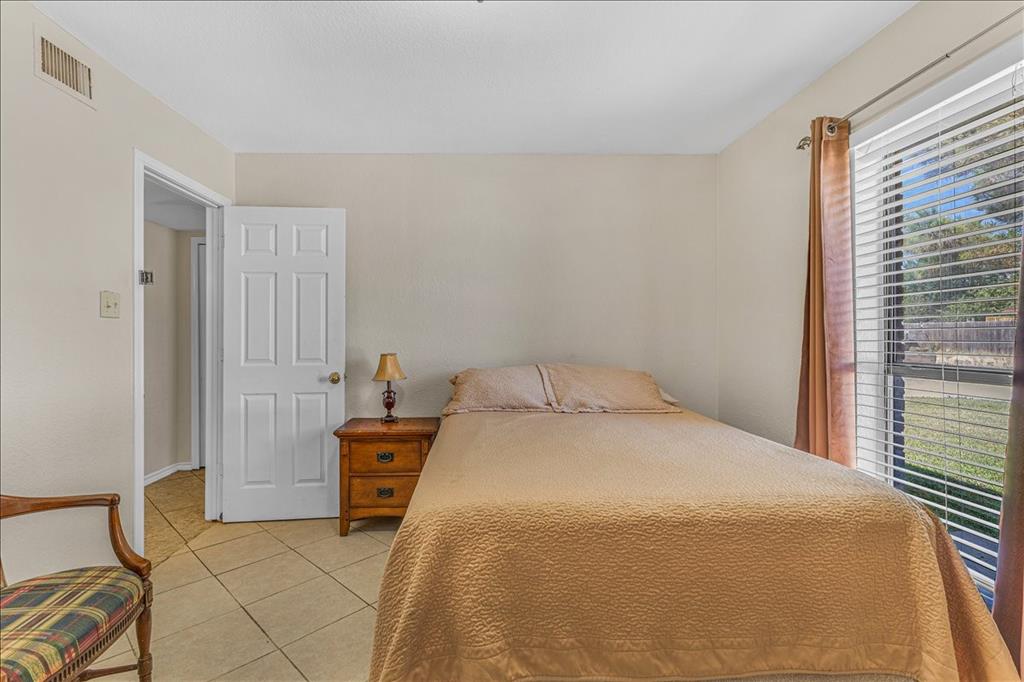3423 Hickory Hill Drive Property Photo 16